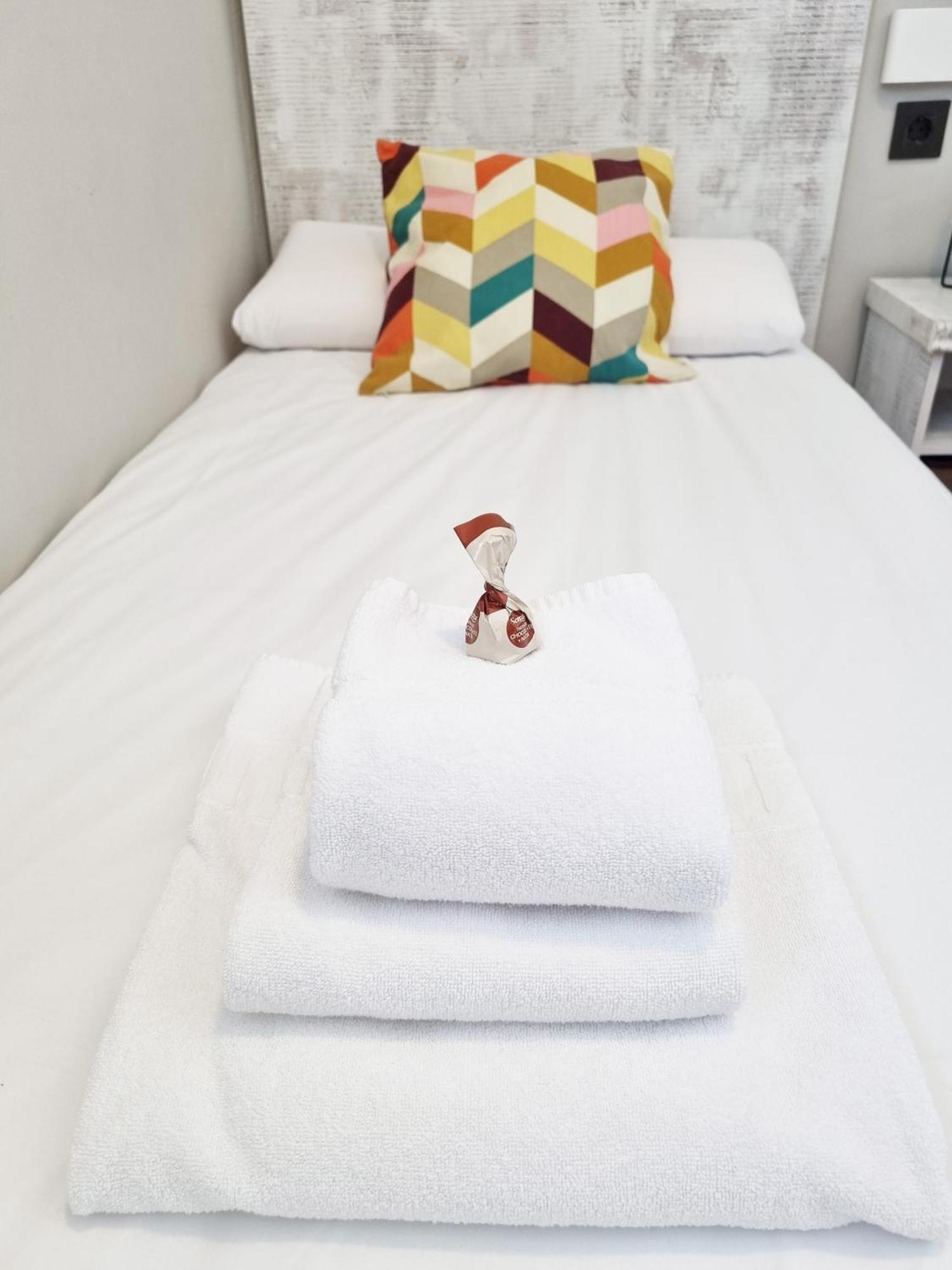 Dehesa Centro Apartment โซรีอา ภายนอก รูปภาพ