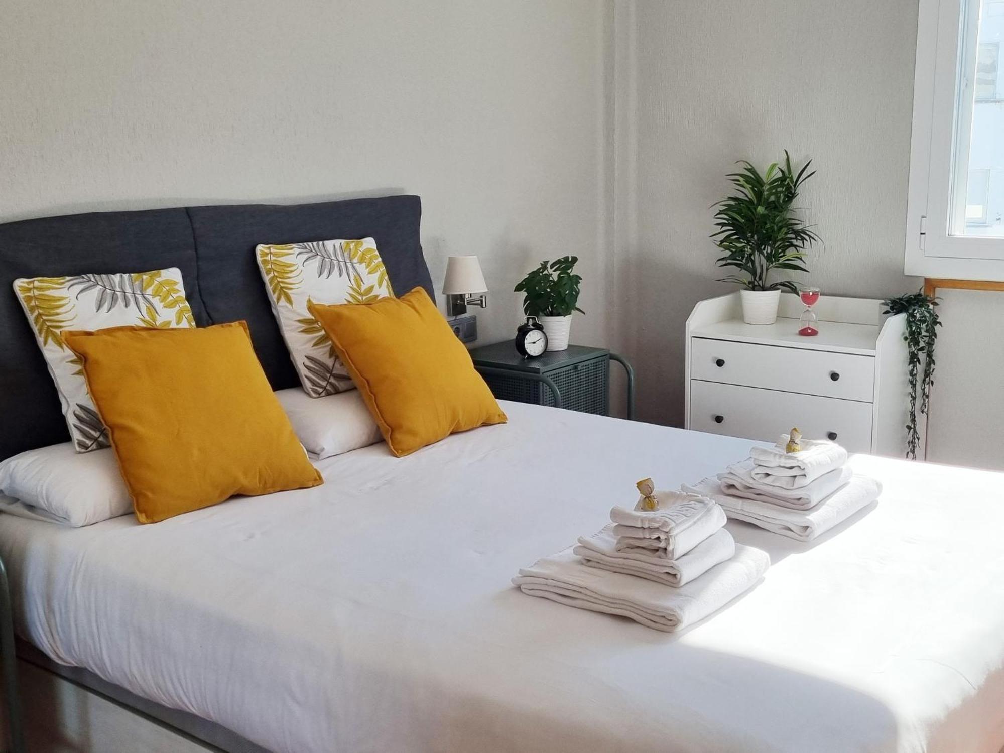 Dehesa Centro Apartment โซรีอา ภายนอก รูปภาพ